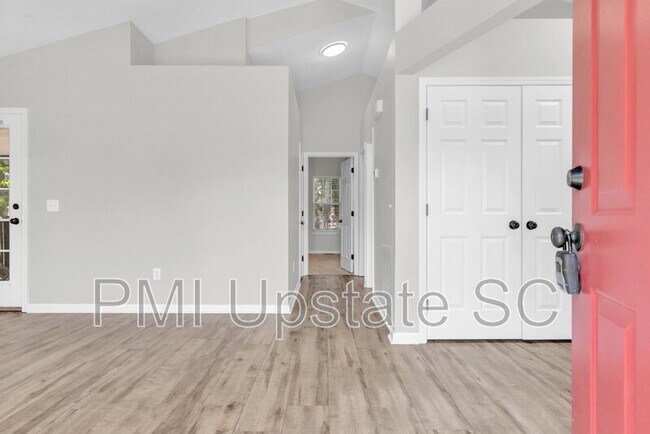 Building Photo - 244 Oak Valley Dr