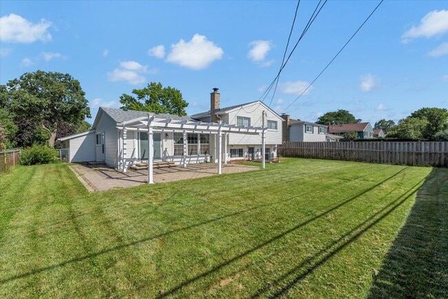 Building Photo - 1719 W Lexington Dr