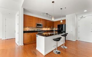 Building Photo - 711 Cosmopolitan Dr NE