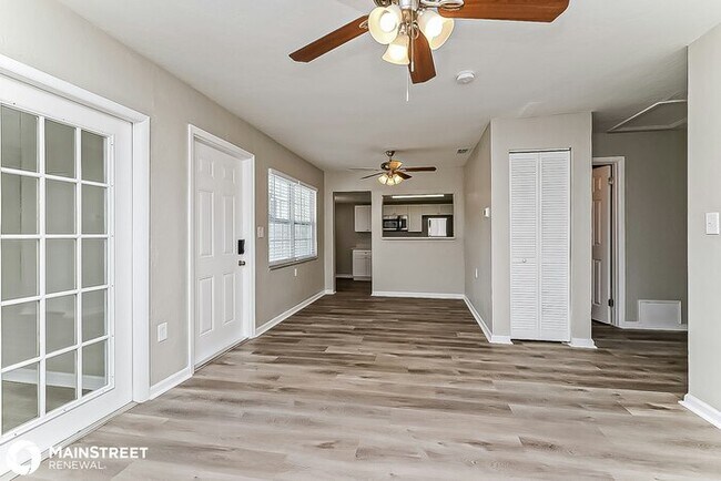 Building Photo - 1545 76TH AVE N, St Petersburg, FL 33702