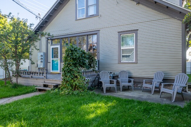 Foto del edificio - 540 E Pine St