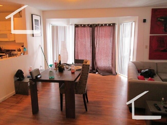 Building Photo - 7 Etna St