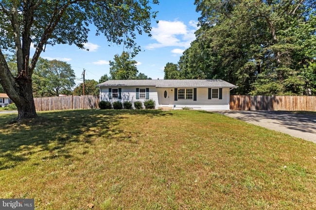 Building Photo - 4402 Wyres St