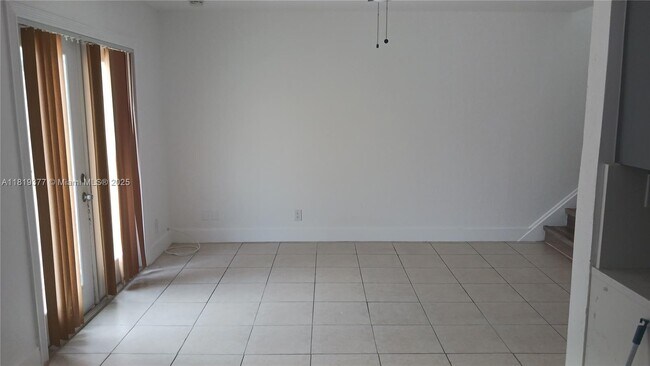 Foto del edificio - 2217 NW 59th Ave