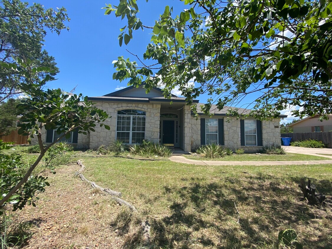 5009 Sundown St, Lago Vista, TX 78645 House Rental in Lago Vista, TX