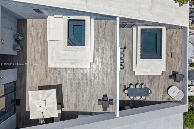 Foto del edificio - 88 SW 7th St