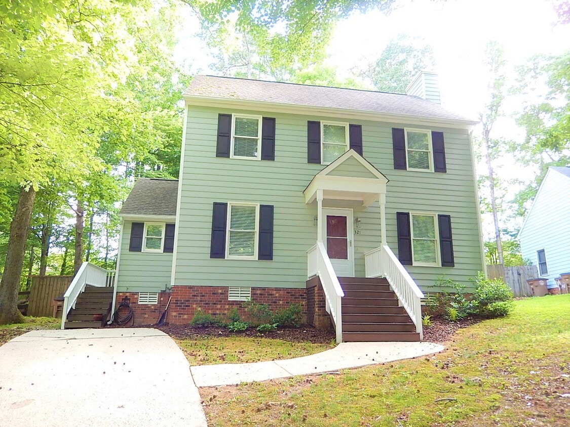 Primary Photo - 321 Amherst Creek Dr