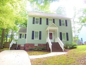 Building Photo - 321 Amherst Creek Dr