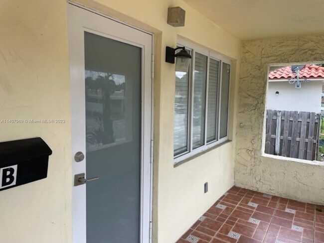 Foto del edificio - 1822 NW 4th St