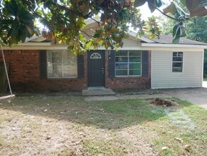 Building Photo - 37 Torbrook Cove