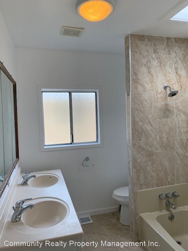 Building Photo - 2 br, 1 bath House - 3696 Lily St.