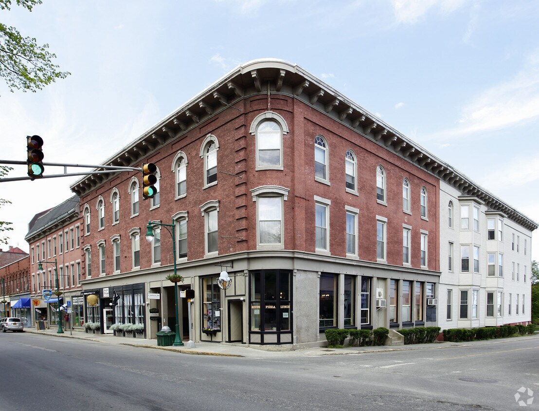 Foto del edificio - Thorndike Apartments