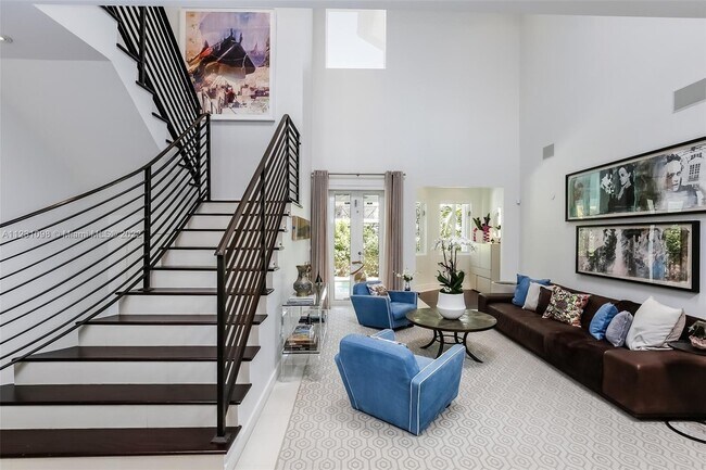 Foto del edificio - 4435 N Bay Rd