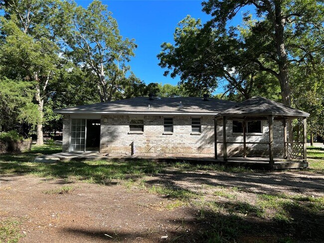 Building Photo - 714 W Kyle Rd