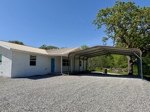 Building Photo - 39 Melody Ln