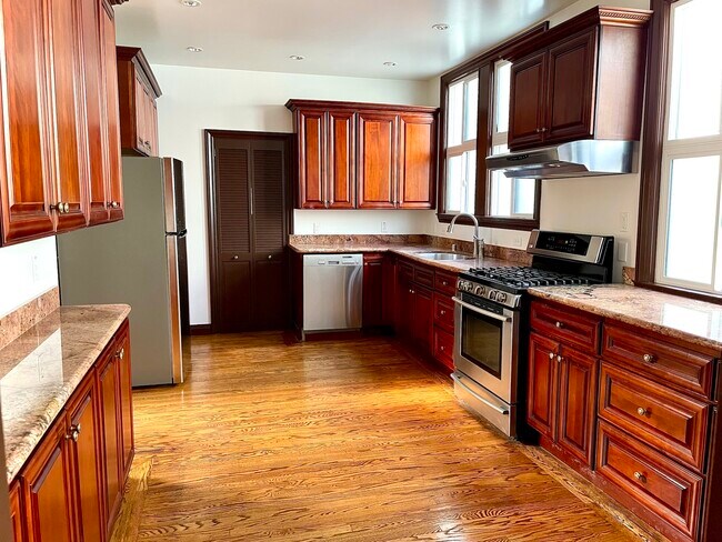 Foto del edificio - 5422 Fulton St