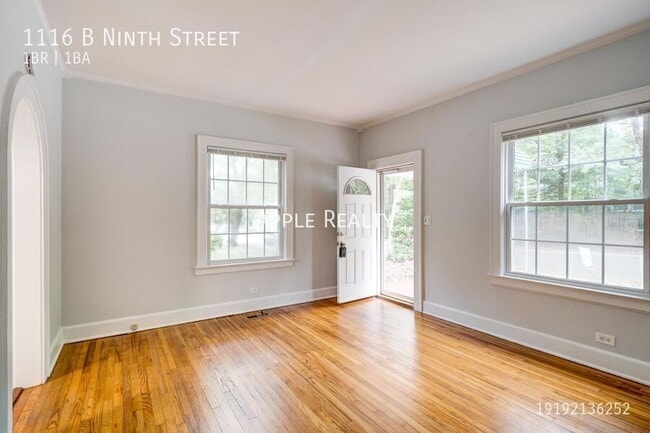 Photo - 1116 9th St House