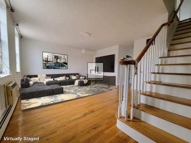 Foto principal - 3 bedroom in BROOKLYN NY 11221