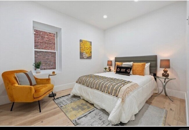 Bedroom 2 - 206 Crown St