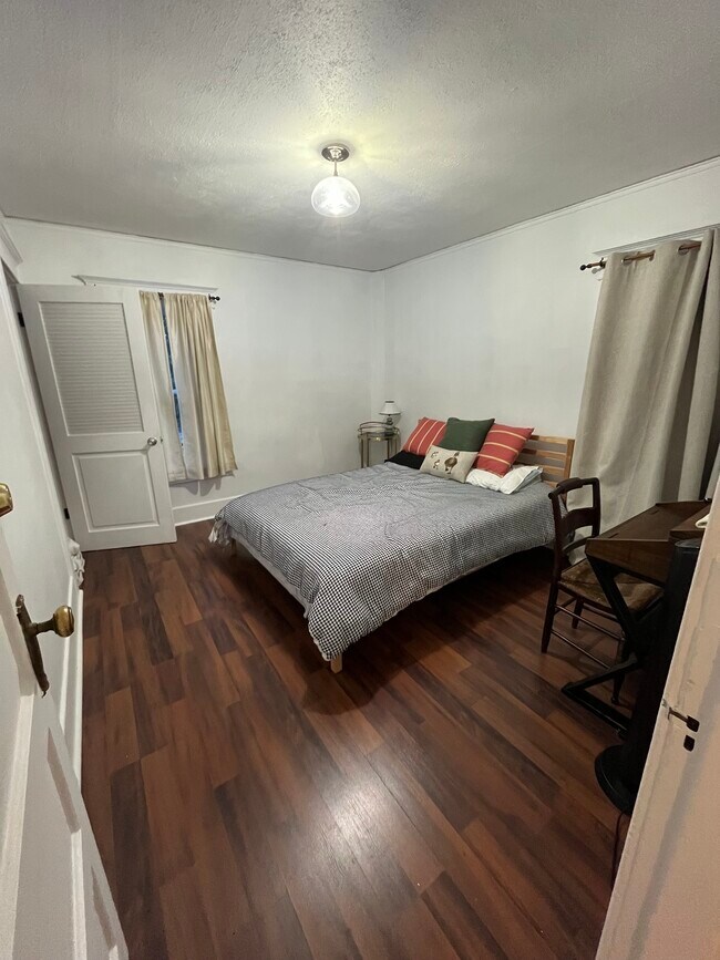Foto del edificio - 2506 N Alder St