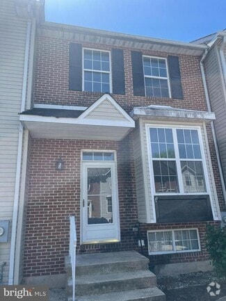 Building Photo - 307 Victoria Blvd