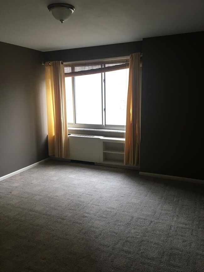 Foto del edificio - 12520 Edgewater Dr