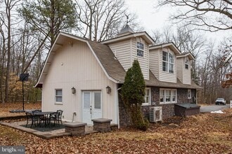 Building Photo - 6605 Ellenwood Dr