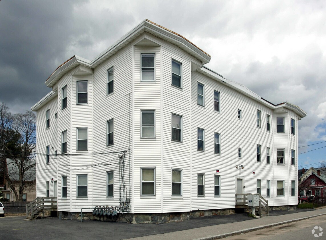 Primary Photo - 37 Sheppard St