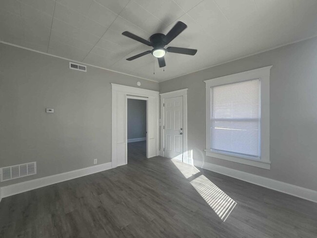 Foto del edificio - Updated home for a Great Price!