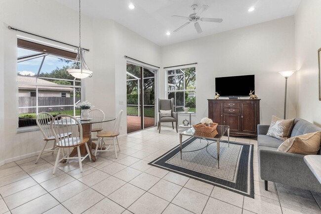 Building Photo - 4378 Danielson Dr