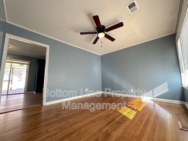 Foto del edificio - 2806 Mary Ave