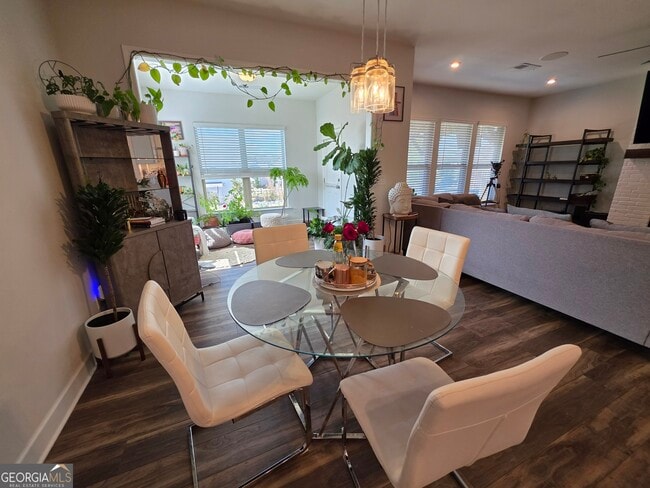 Building Photo - 207 Randall Dr