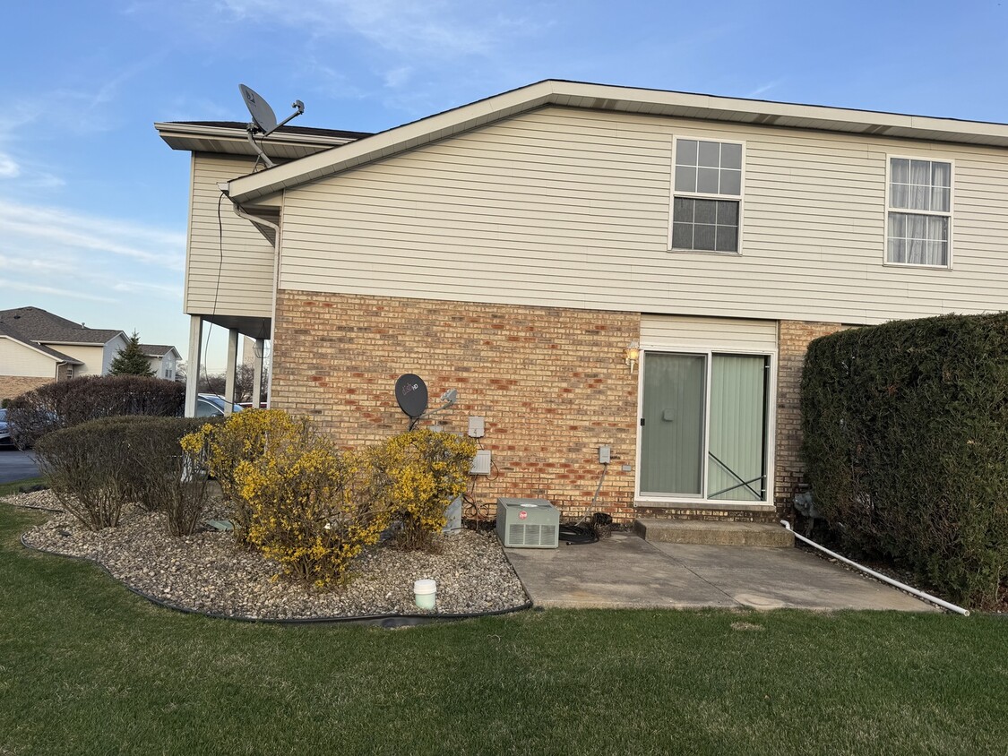 Primary Photo - 17892 Park View Ln