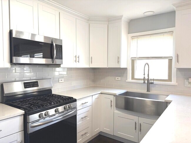 Foto del edificio - 8222 W Grand Ave