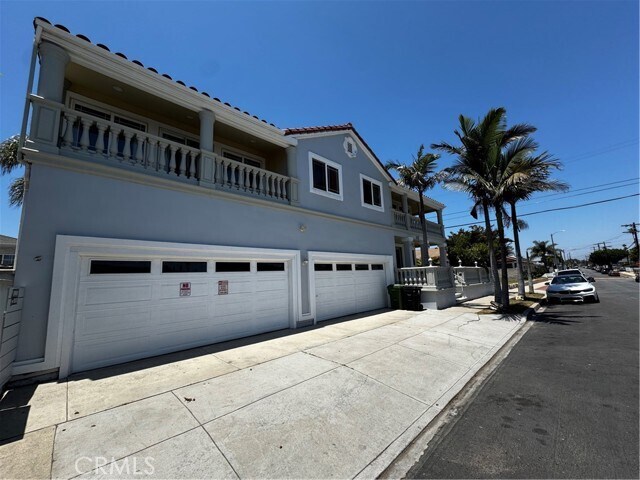 Foto principal - 25521 Senator Ave