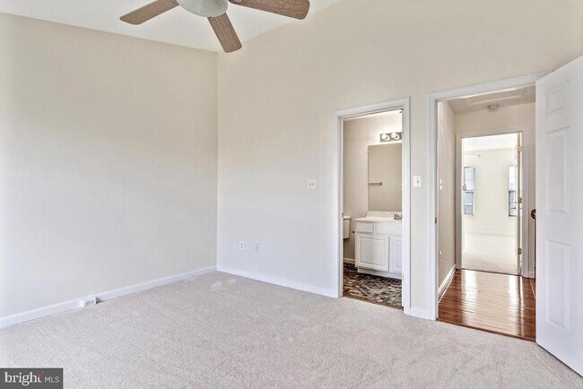 Building Photo - 43734 Clear Lake Square