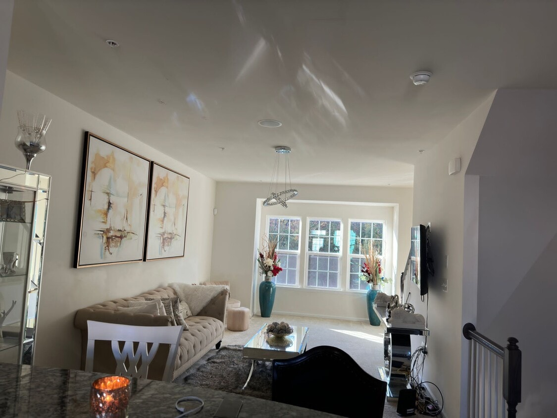 Foto principal - 5506 Glover Park Dr