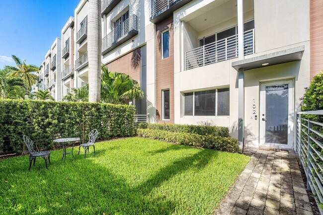 Foto del edificio - 1034 NE 18th Ave