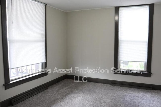 Foto del edificio - 307 Jefferson Ave