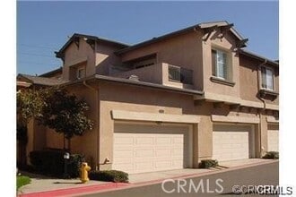 Building Photo - 17810 Cottonwood Ct