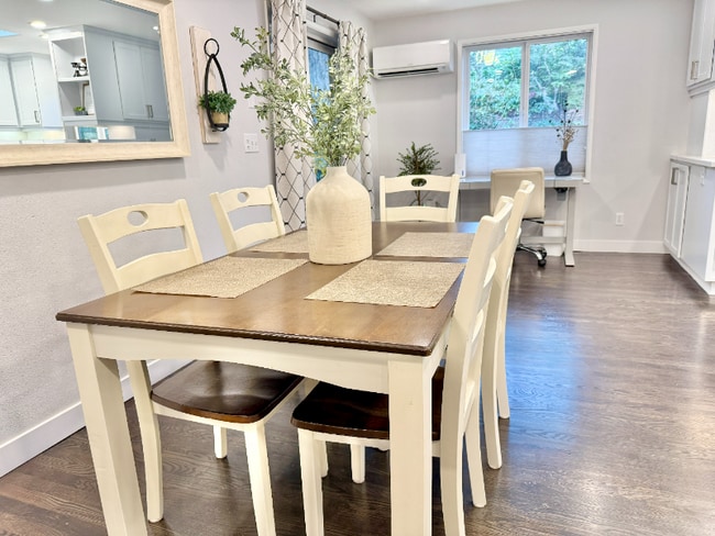 Building Photo - 14355 SW 114th Ave