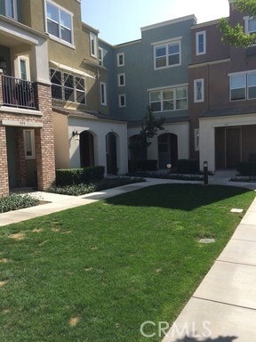 Building Photo - 221 Merlot Dr