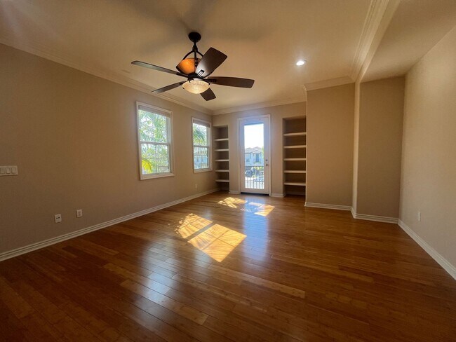 Building Photo - Elegant 5-Bedroom Carmel Valley Home with ...
