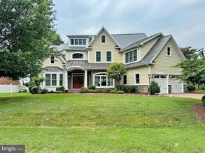 Building Photo - 11660 Bachelors Hope Ct