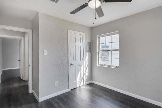 Building Photo - 1464 Keeler Dr