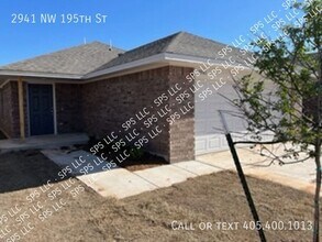 Building Photo - 2941 NW 195th St