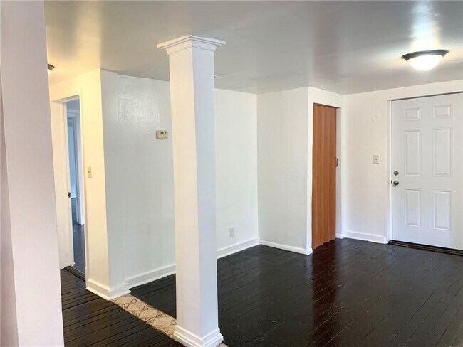 Foto del edificio - 162 Ridgeland Ave