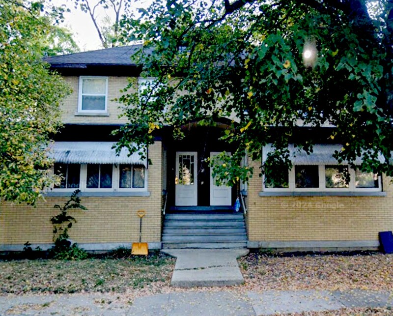Primary Photo - 4 N Center St