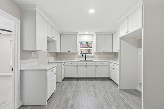 Building Photo - 8137 Way St