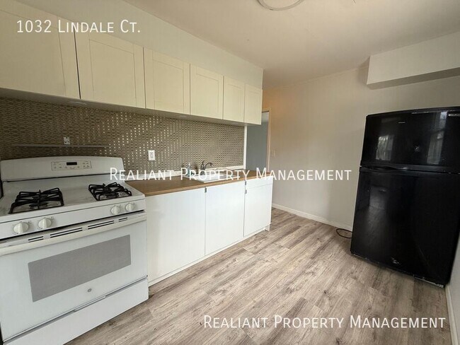 Foto del edificio - 1032 Lindale Ct